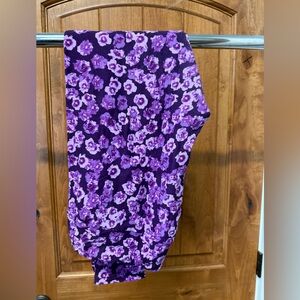 LuLaRoe TC Leggings (Fit Sizes 12-18)
